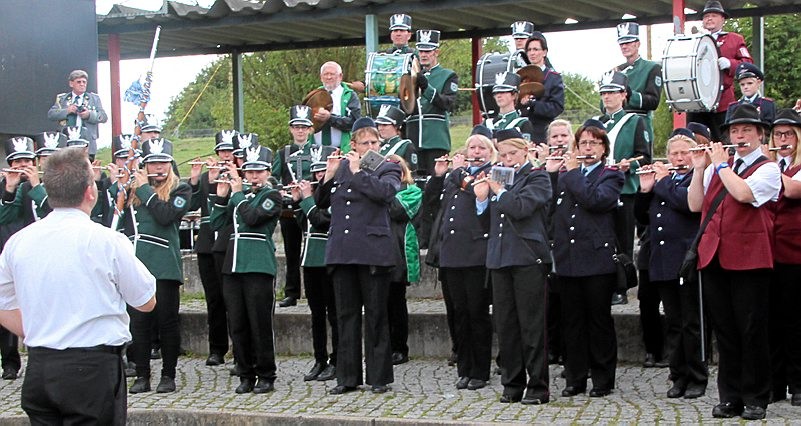 Gemeinsames Spiel beim Bezirksmusiktreffen in Liebenburg 2013